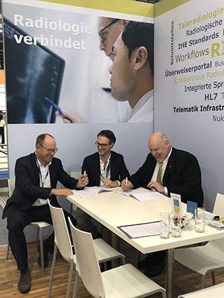 medavis und die Radiologie Holding GmbH besiegeln strategische Partnerschaft auf dem RöKo